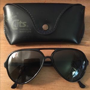 Vintage Ray Ban sunglasses. Black lens and frame